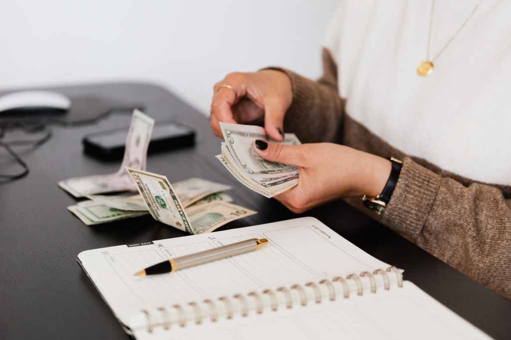 HOW TO BECOME AN&nbsp;INVESTOR